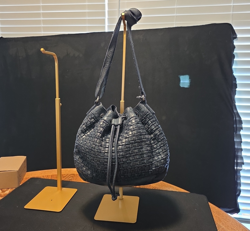 Leather Woven Bucket Shoulder Bag - Black
